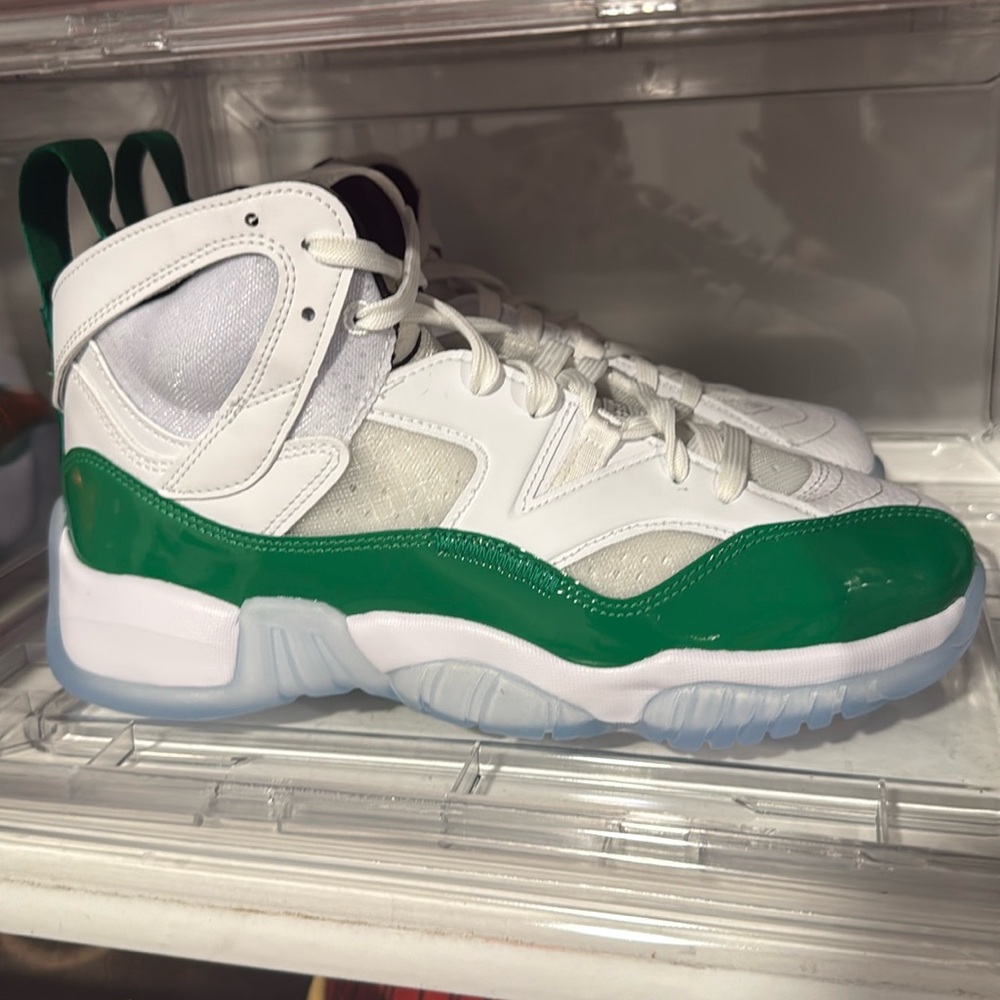 JORDAN JUMPMAN TWO TREY
